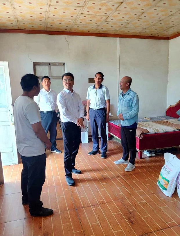 image001.jpg image001.jpg